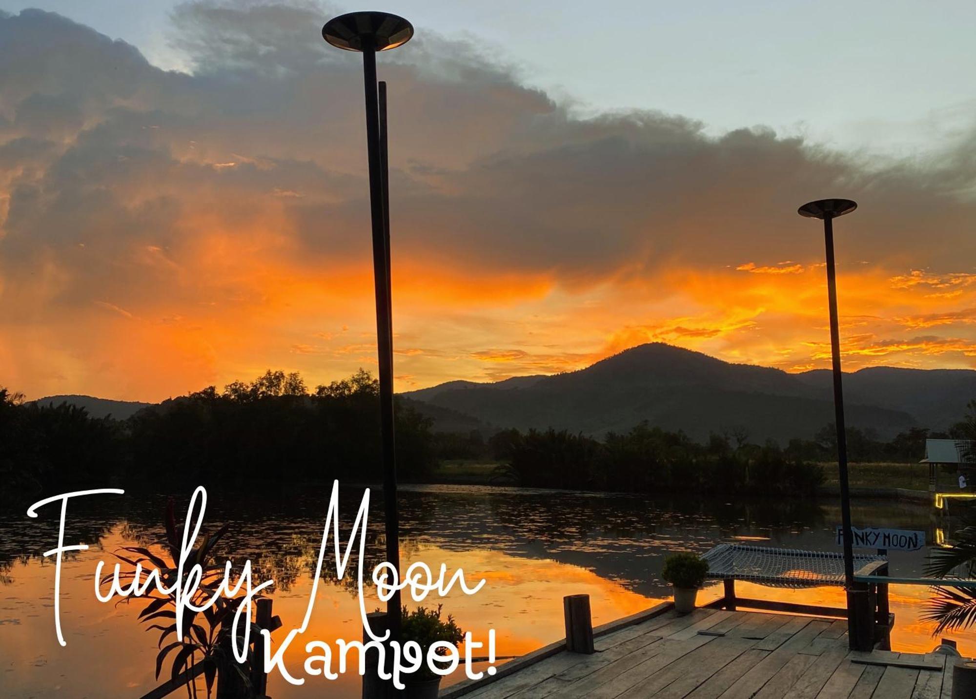 Hostel Funky Moon Kampot Exteriér fotografie
