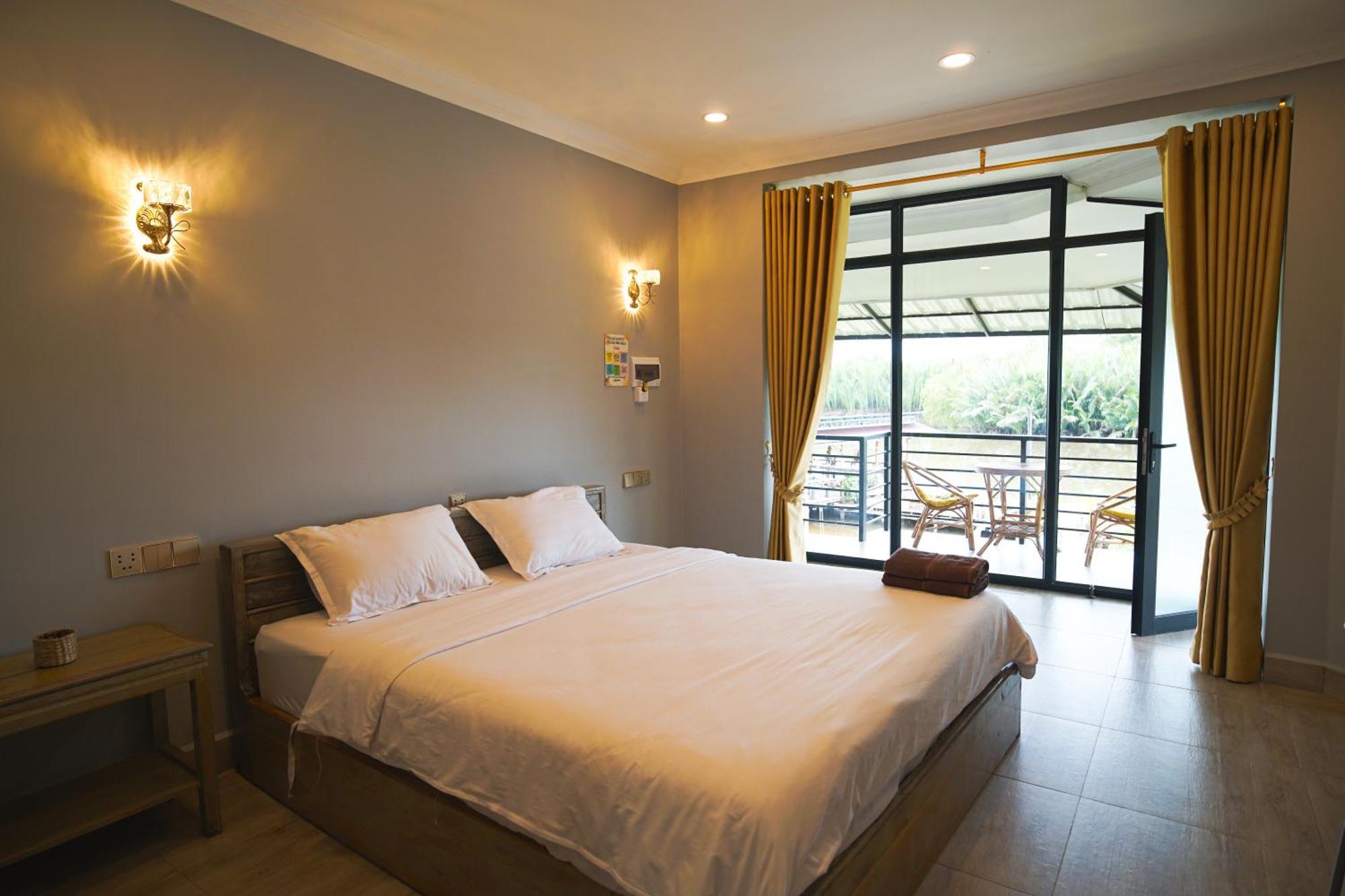 Hostel Funky Moon Kampot Exteriér fotografie